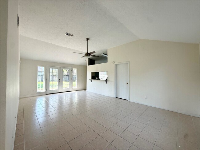 Building Photo - 9838 Golden Eagle St