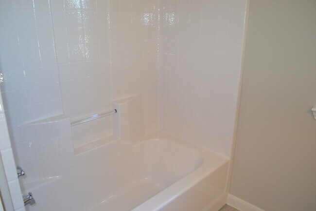 Building Photo - Gorgeous 4-bedroom home!