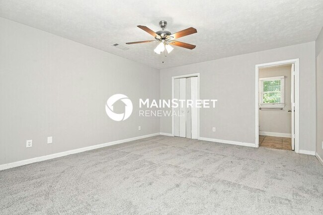 Building Photo - 3 Bedroom Pet-Friendly Home in Conyers, GA with Main Street Renewal