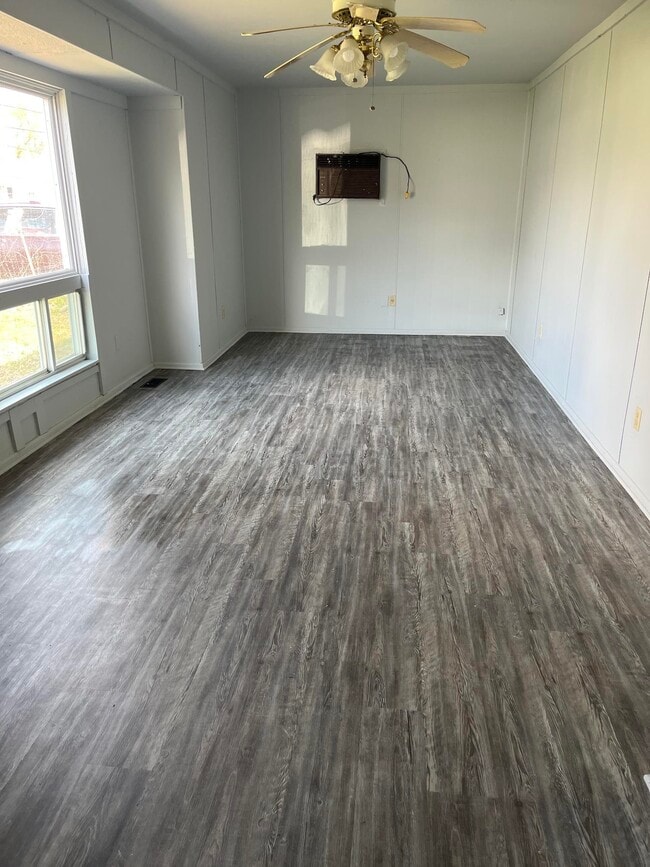 Building Photo - 1306 Cleveland-