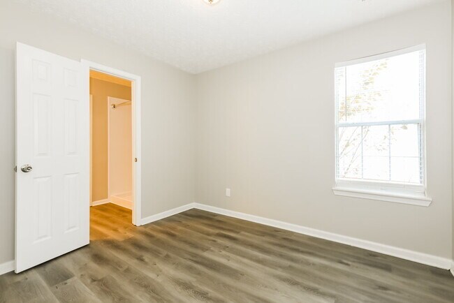 Building Photo - 11752 Spring Lake Way