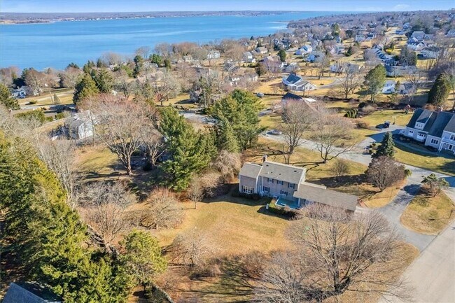 Building Photo - 98 Hargraves Dr