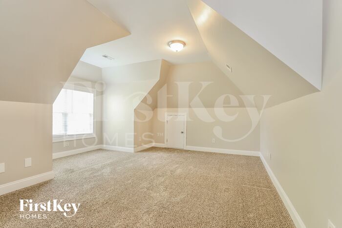 Building Photo - 8303 Burchlawn Ct