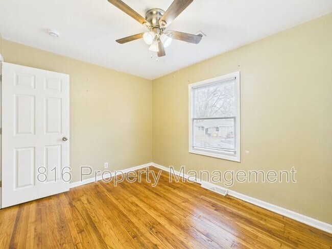 Building Photo - 3716 Mersington Ave