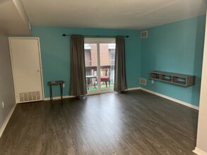 Building Photo - 9926 Haldeman Ave