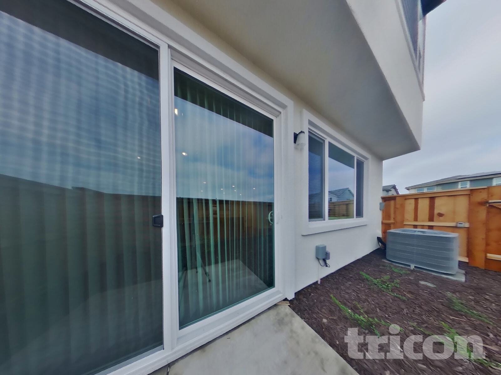 Building Photo - 2058 Delta Vw Ave