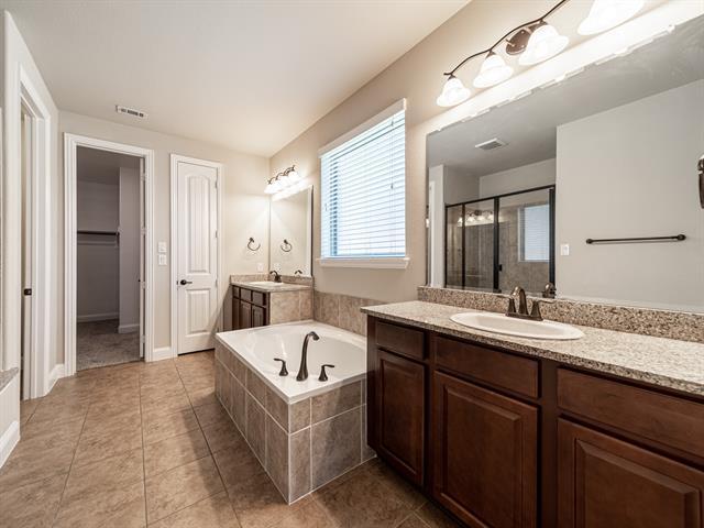 Building Photo - 5164 Havasu Dr