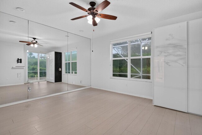 Building Photo - 7087 NW 78th Pl