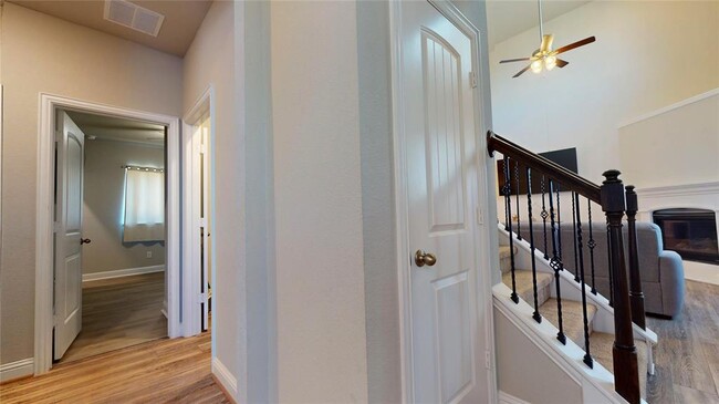 Building Photo - 32927 Silver Mdw Wy
