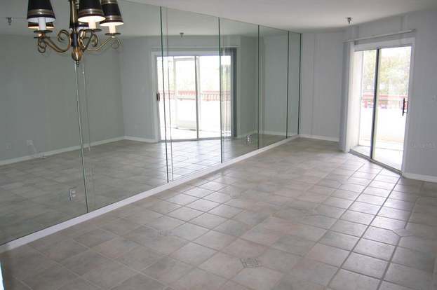Building Photo - 2323 Feather Sound Dr