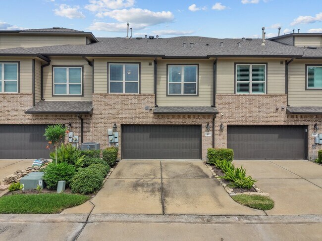 Building Photo - 416 Via Regatta Dr