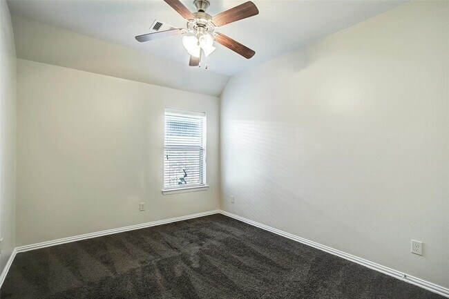 Building Photo - 26607 Grey Sparrow Dr