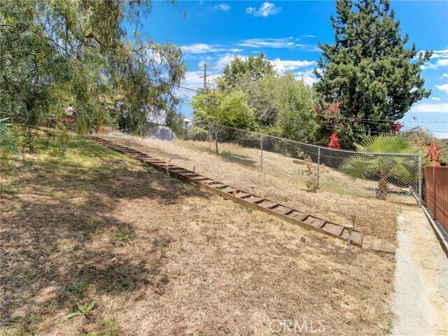 Building Photo - 3207 Kenneth Dr
