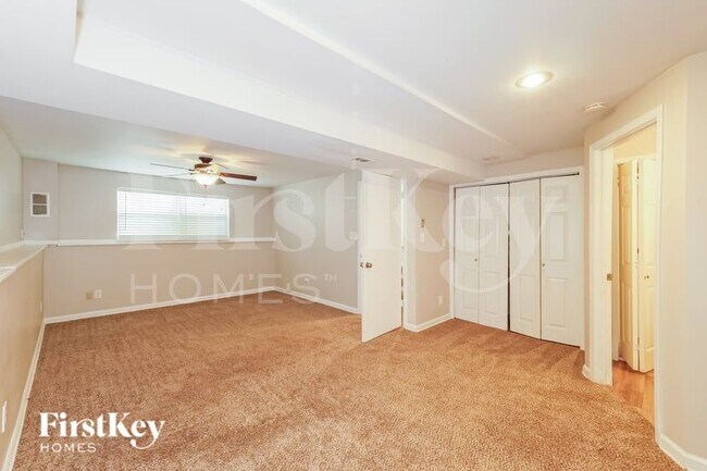 Building Photo - 2035 NE Cookson Ct