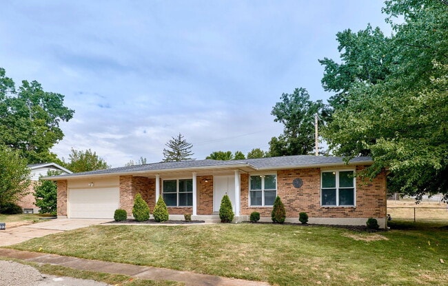 Building Photo - 11003 Fawnhaven Dr