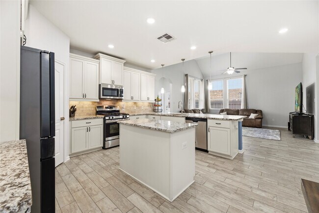 Building Photo - 16143 Lower Pecos St