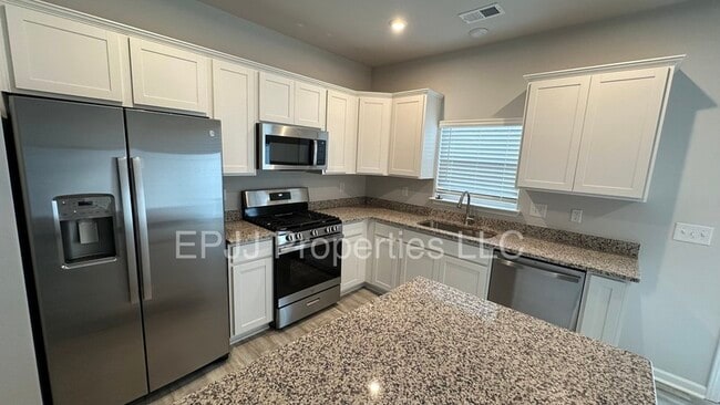 Building Photo - 141 Randwick Ln