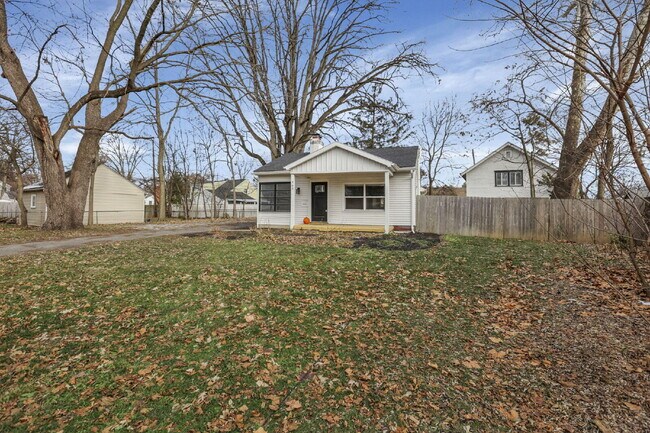 Building Photo - Elegant College Avenue Residence in a Prime Columbus Location