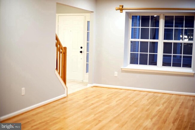 Building Photo - 5803 Coventry Way