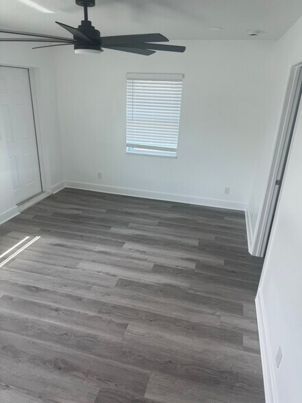 Building Photo - 3527 18th Ave S