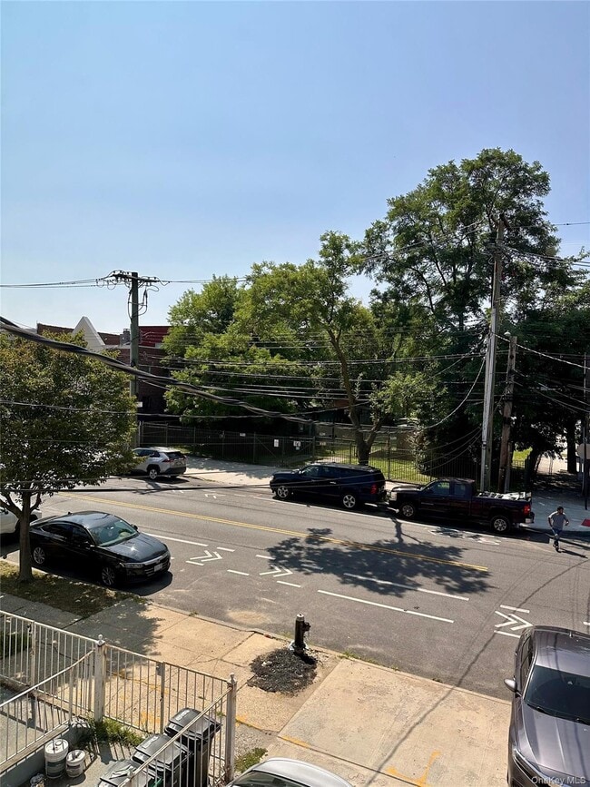 Building Photo - 2069 Lacombe Ave