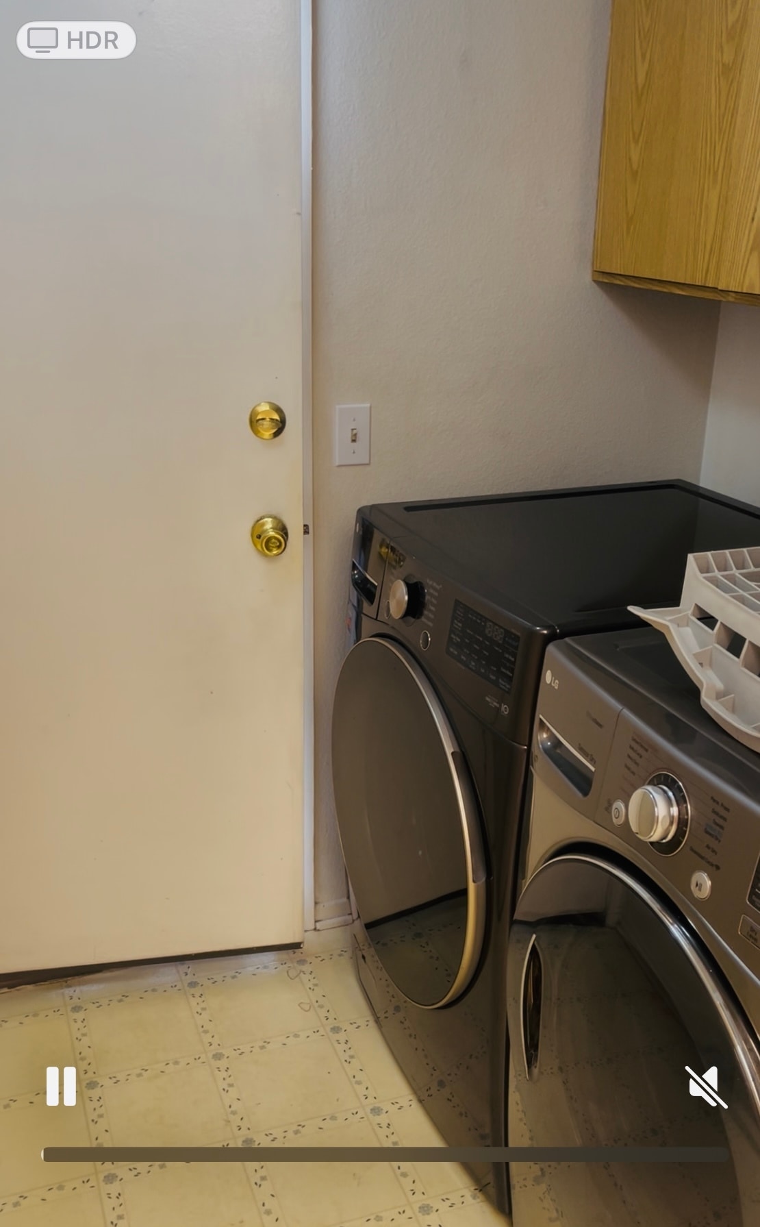 Washer 1 year old - 9868 Galena Ct