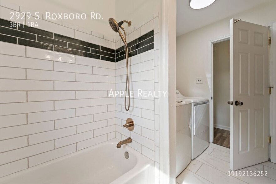 Building Photo - 2929 S Roxboro St