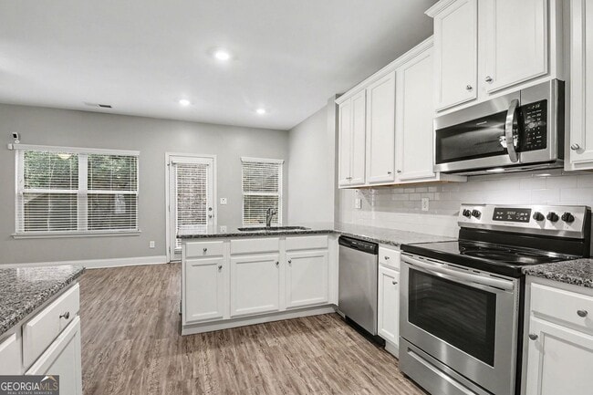 Building Photo - 7051 Fringe Flower Dr