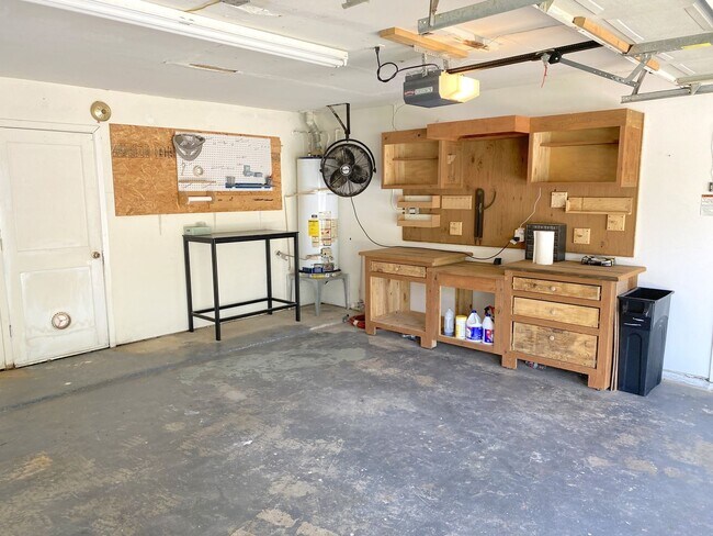 Building Photo - Bring the whole Family
