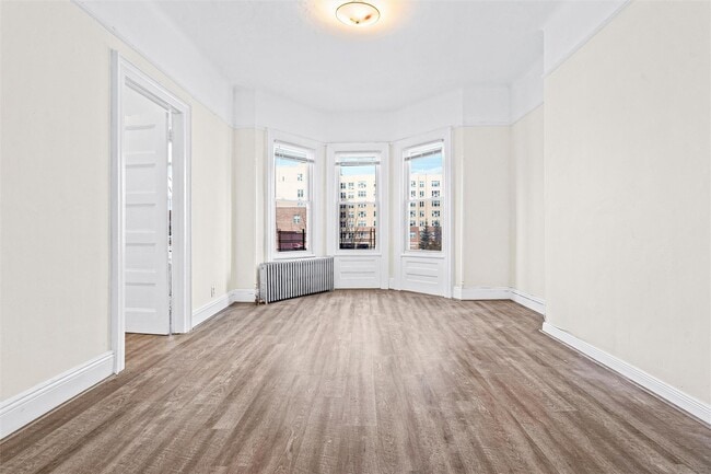 Primary Photo - 2034 Newbold Ave