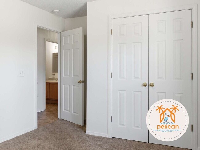 Building Photo - Charming 3-Bedroom Home with Spacious Open Layout – Minutes from Downtown Pensacola!