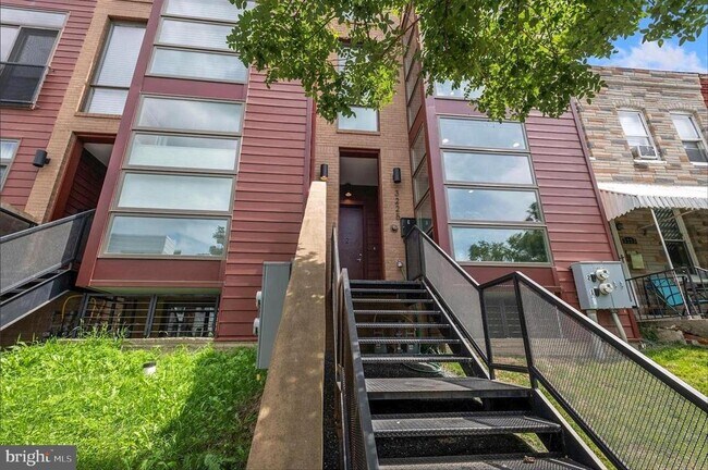 Building Photo - 3225 Sherman Ave NW