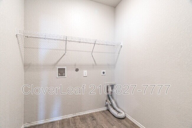 Building Photo - 7415 Marina Del Rey