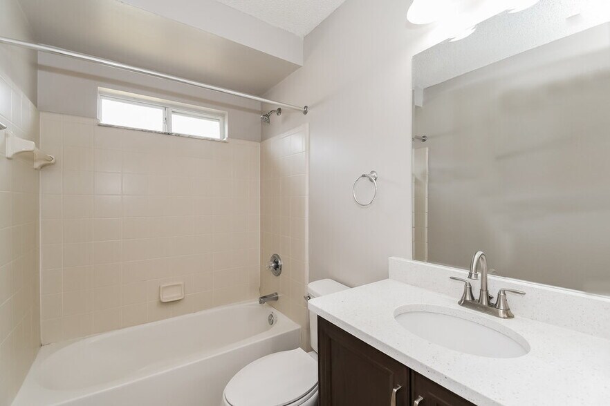 Building Photo - 11090 Stanley Steamer Ln