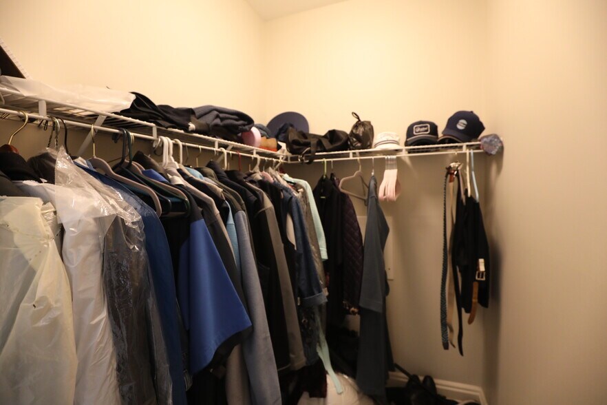 Building Photo - 59 Walpole St