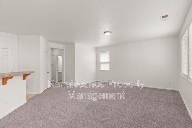 Building Photo - 339 American Farms Ave