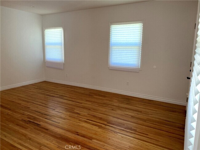 Building Photo - 1125 N Verdugo Rd