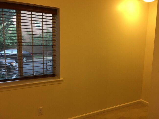 Building Photo - 25587 Portico Ln