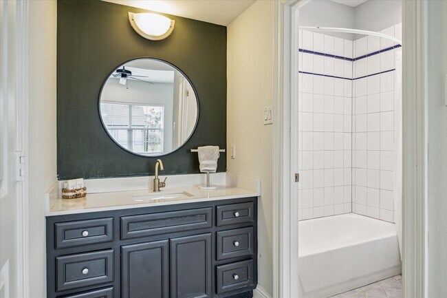 Building Photo - 1502 Whispering Pines Dr