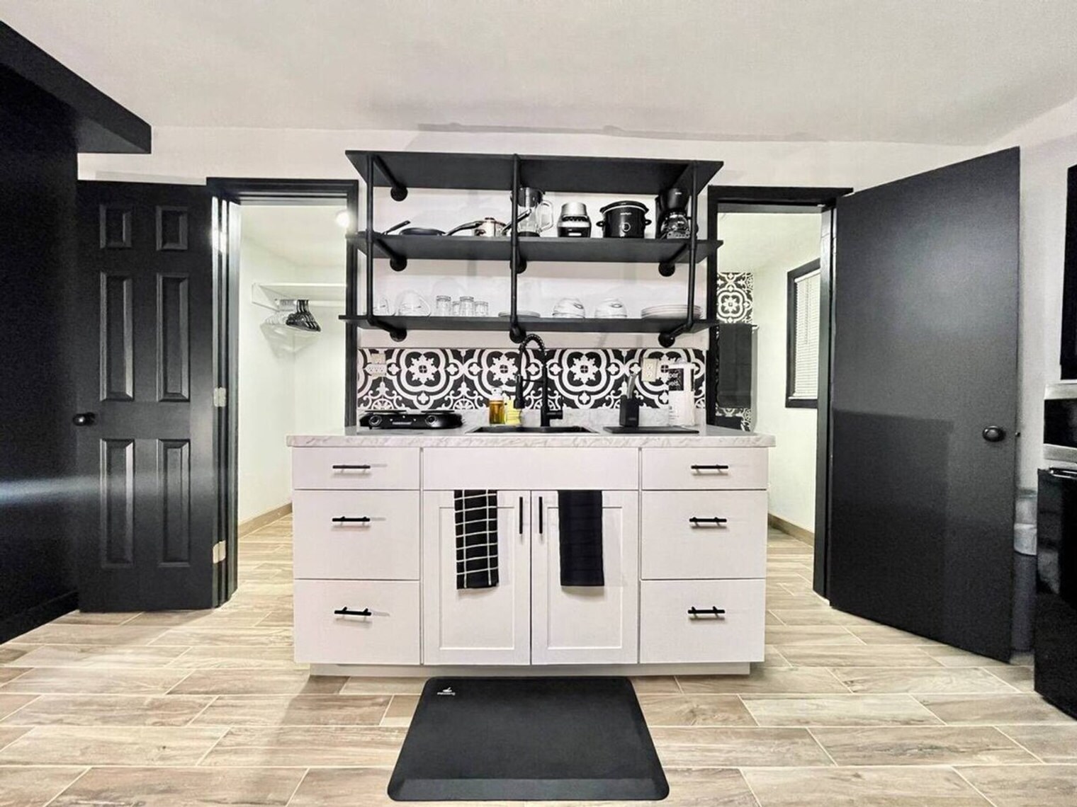 Building Photo - 1731 Grayson Dr