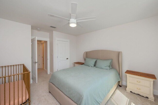 Building Photo - 508 Hideaway Ln