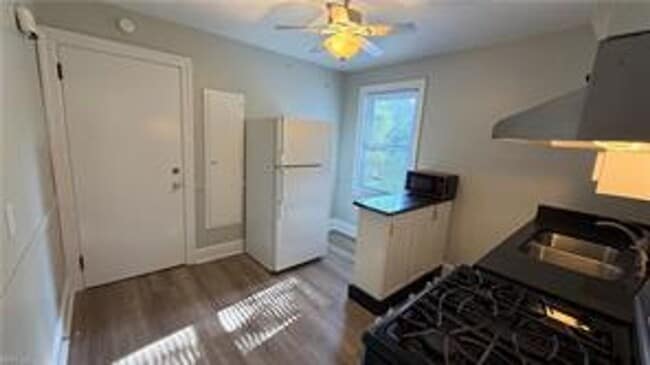 Building Photo - SHE9640#-KA