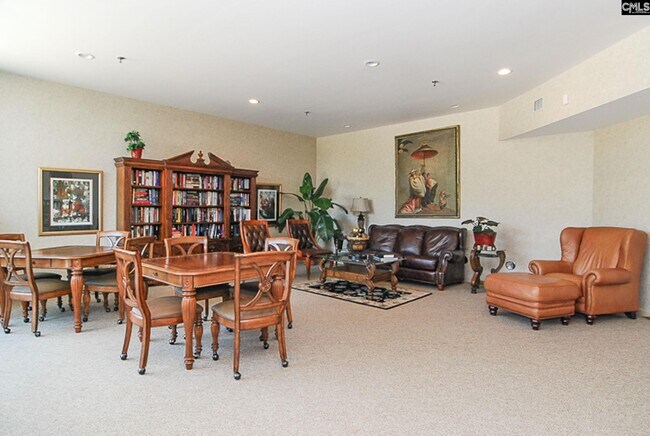 Building Photo - 100 Sunset Blvd