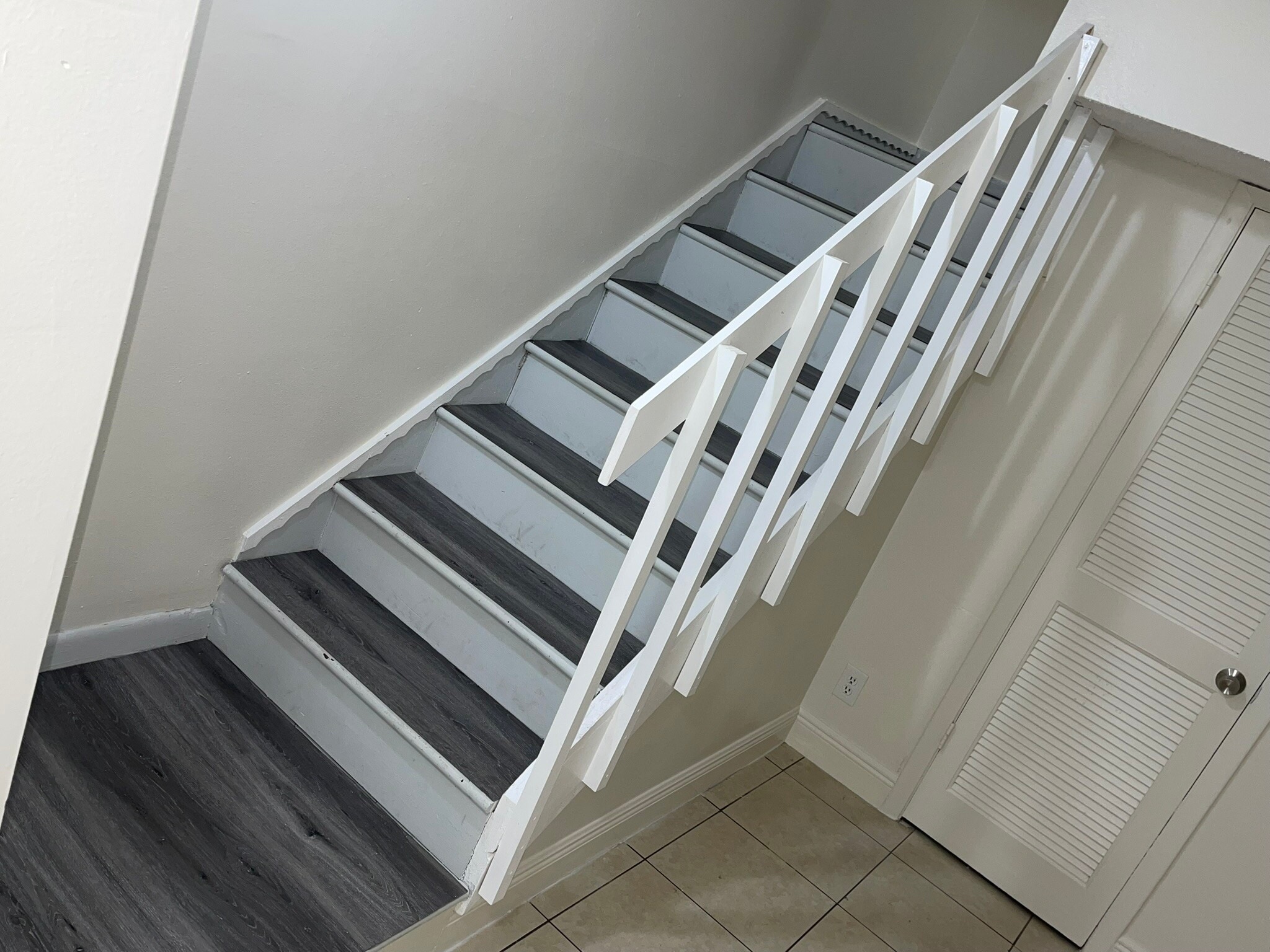 Building Photo - 5953 NW 25th Ct