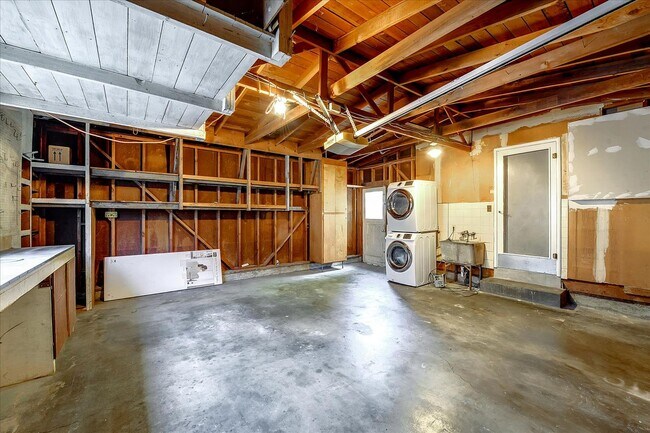 Building Photo - MID-CENTURY MODERN ON WILLOW GLEN BORDER -  SPACIOUS LOT