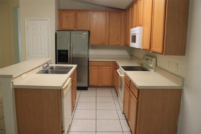 Building Photo - 2171 Granger Ave