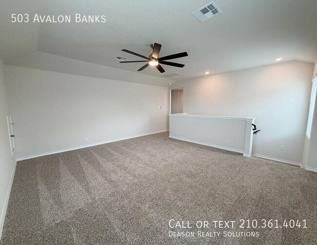 Building Photo - 503 Avalon