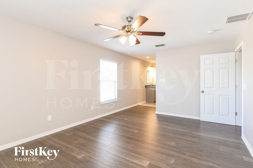 Building Photo - 1118 Windy Bluff Dr