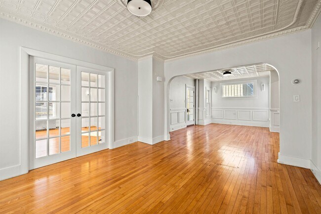 Building Photo - 26 Reservoir Ave