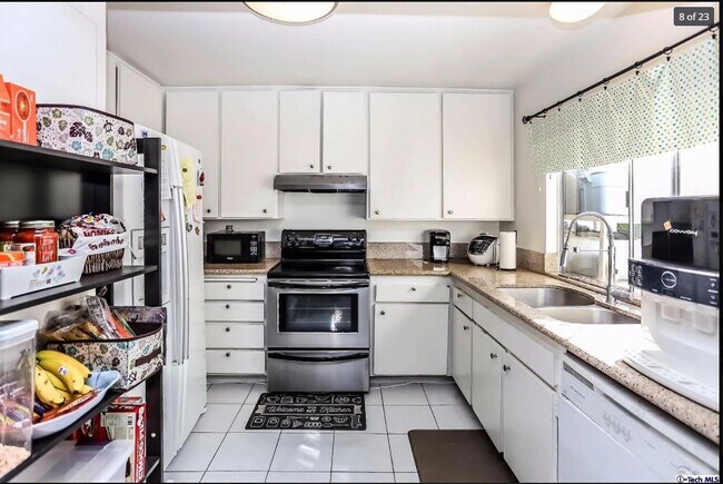 Building Photo - 18530 Mayall St